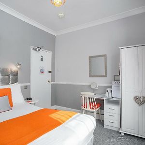 Double Room En-Suite Shower
